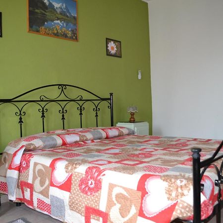 Agriturismo San Martino Castiglione Tinella Luaran gambar