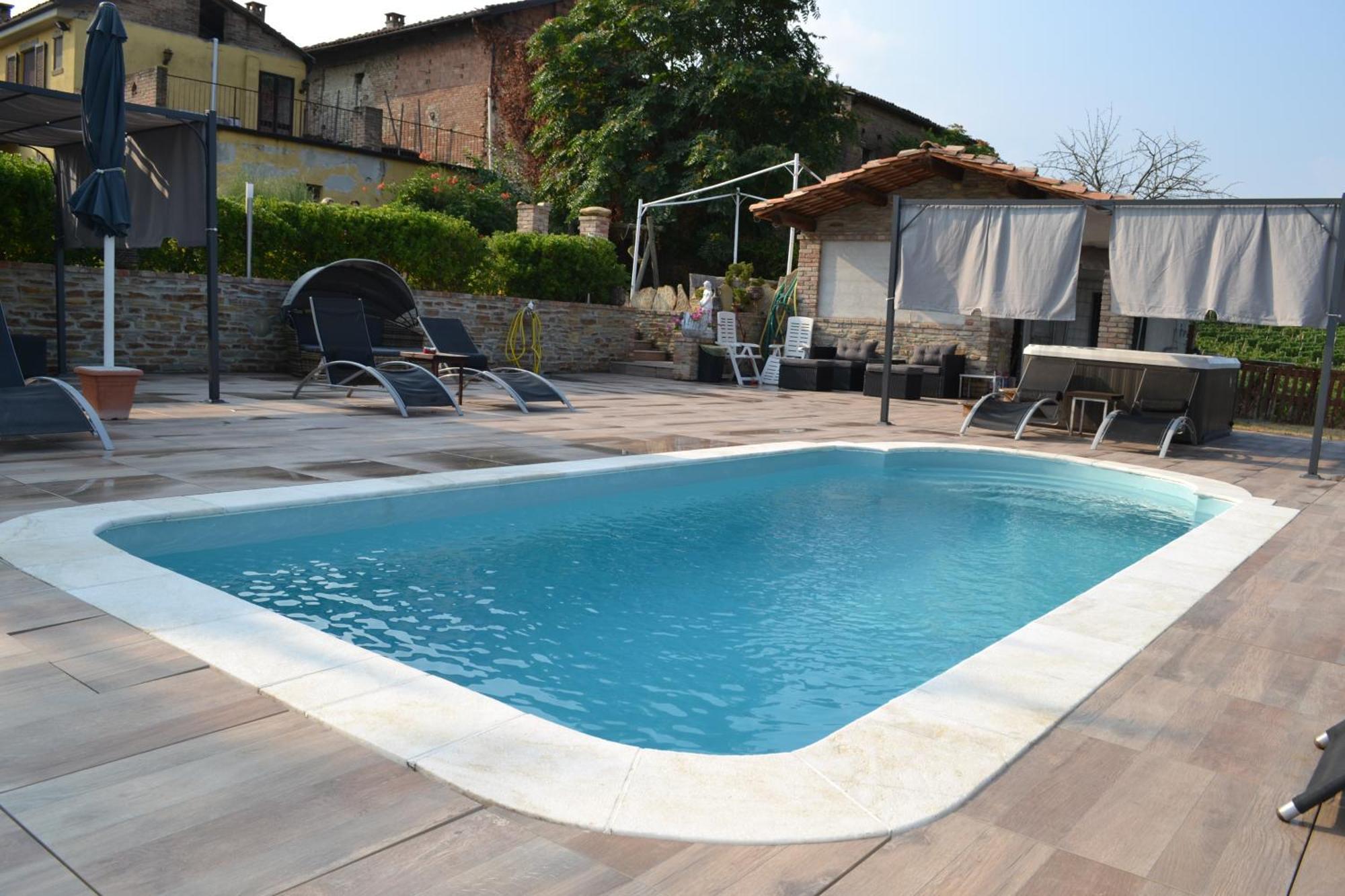 Agriturismo San Martino Castiglione Tinella Luaran gambar