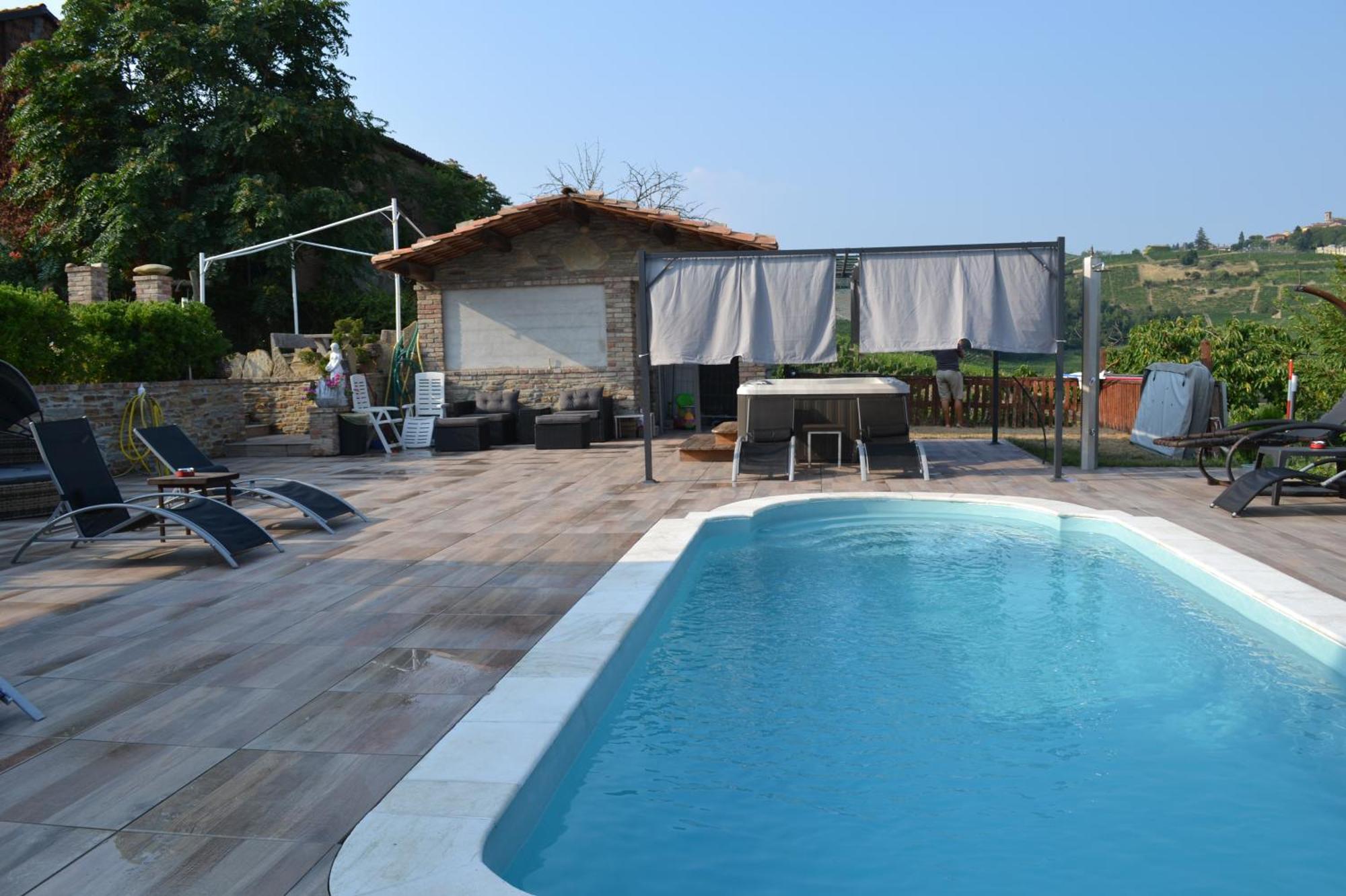 Agriturismo San Martino Castiglione Tinella Luaran gambar