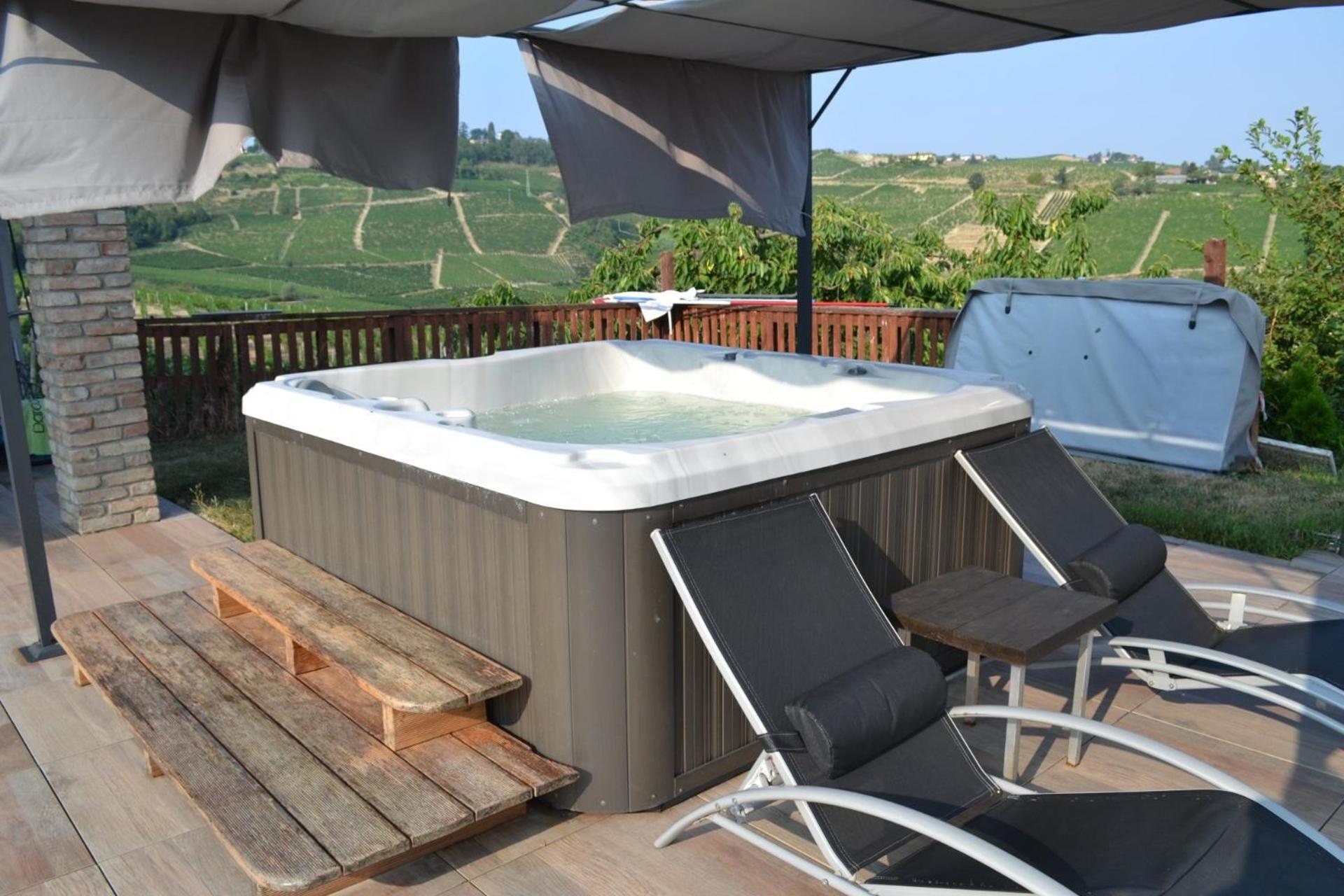 Agriturismo San Martino Castiglione Tinella Luaran gambar